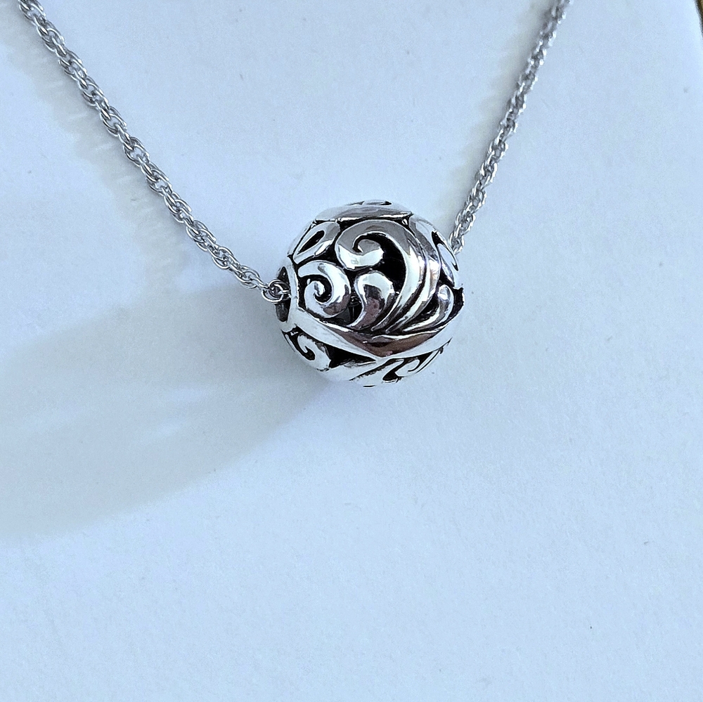 Annika Witt Sterling Silver🤍 Floating🛶 Scroll📜 Ball⚾️ Pendant Necklace - - Picture 13 of 15